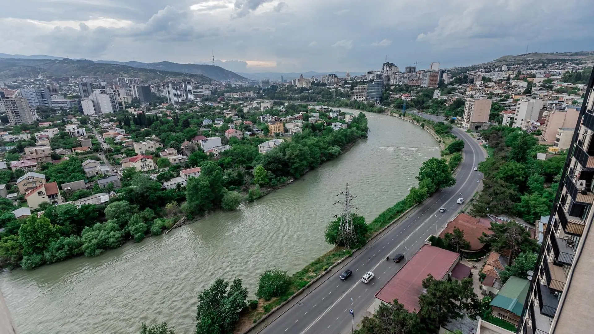 Lägenhet Tbilisi And The River From Your Window!